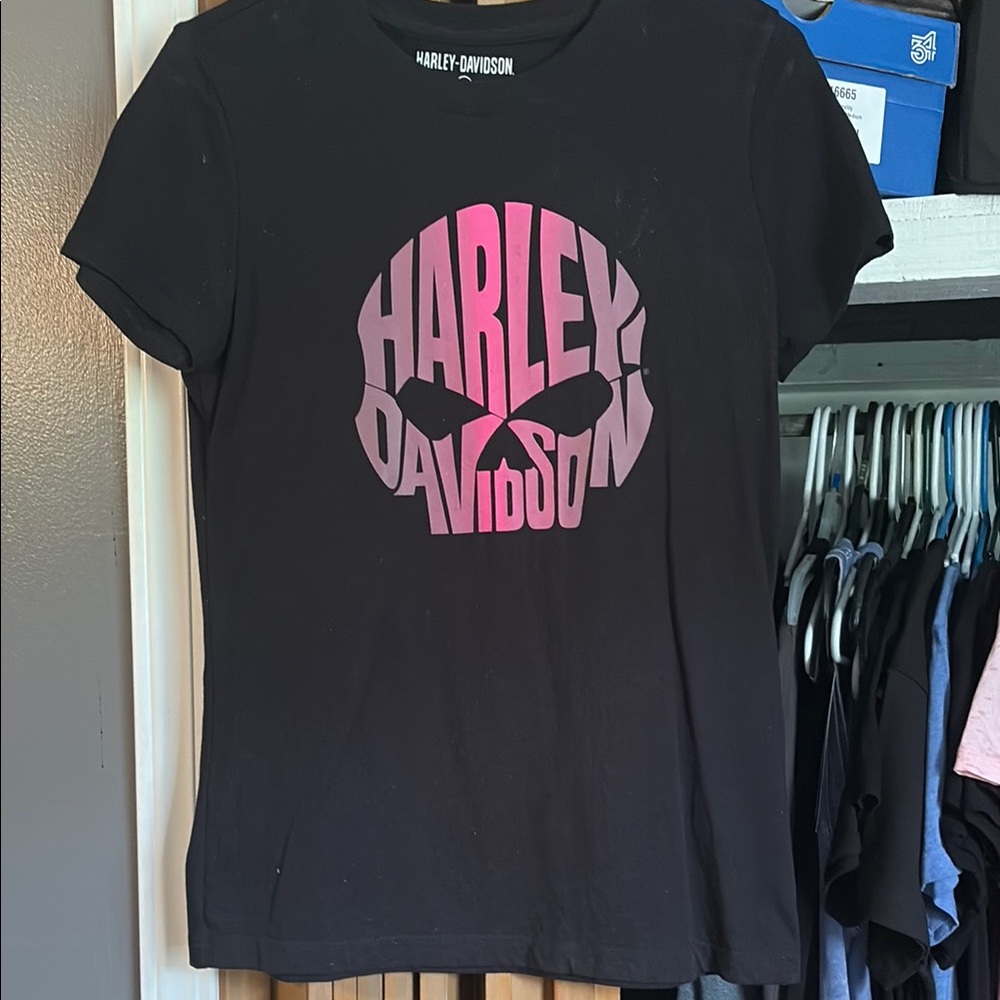 Harley-Davidson Black Tee with Pink Skull Logo